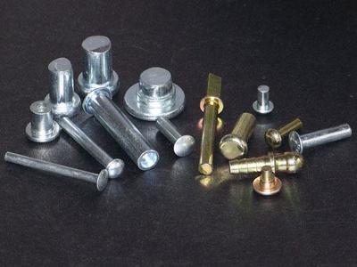 即墨緊固件生產廠家報價、圖片及市場行情全面解析——以青島新華五金制品為例